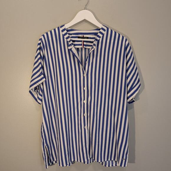 Tommy Hilfiger Short Sleeve Stripe Pullover Button Down Casual Brunch - Size M - Picture 1 of 7